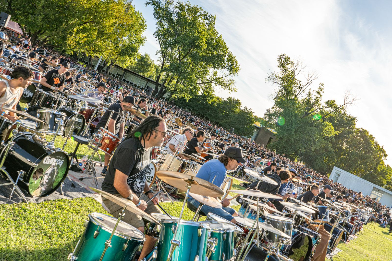 Baterías a la Plaza prepara un nuevo concierto con más de 400 bateristas