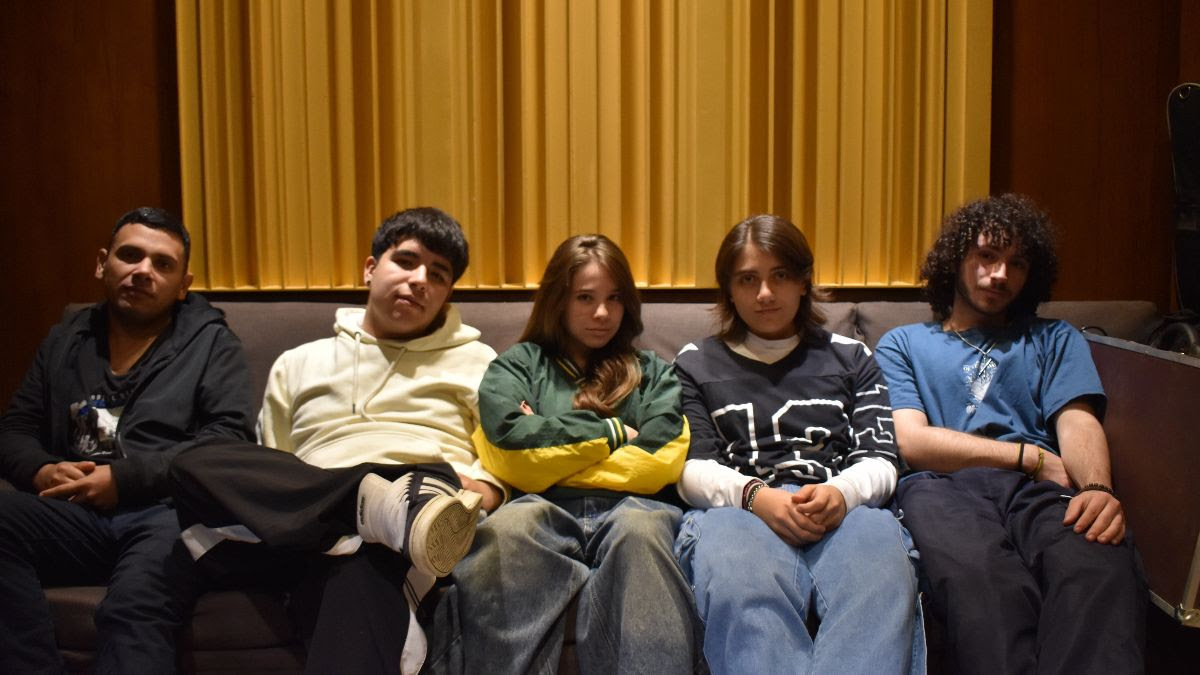 Sesgados presenta «Los Años Pasan»